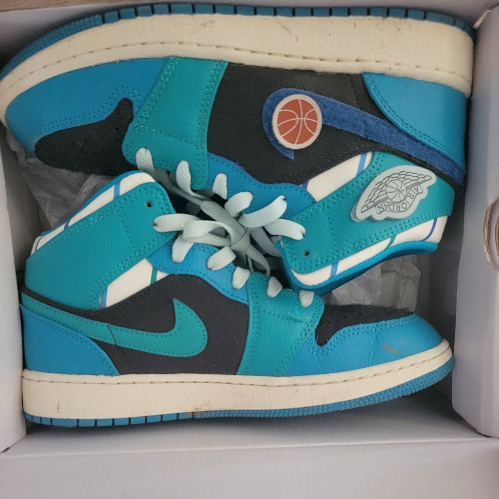 Jordan Kids Teal and Black High-Top Sneakers